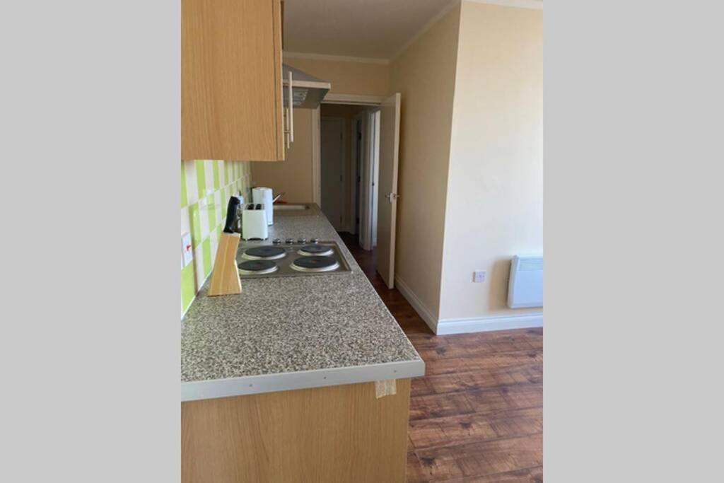 3 Bed Contemporary Crewe Apartment Exterior photo